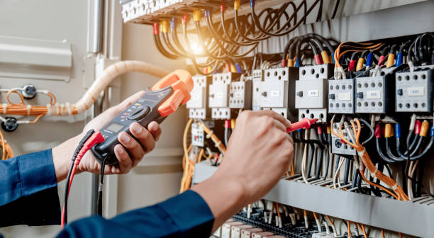 Best Affordable Emergency Electrician  in Phoenix, OR
